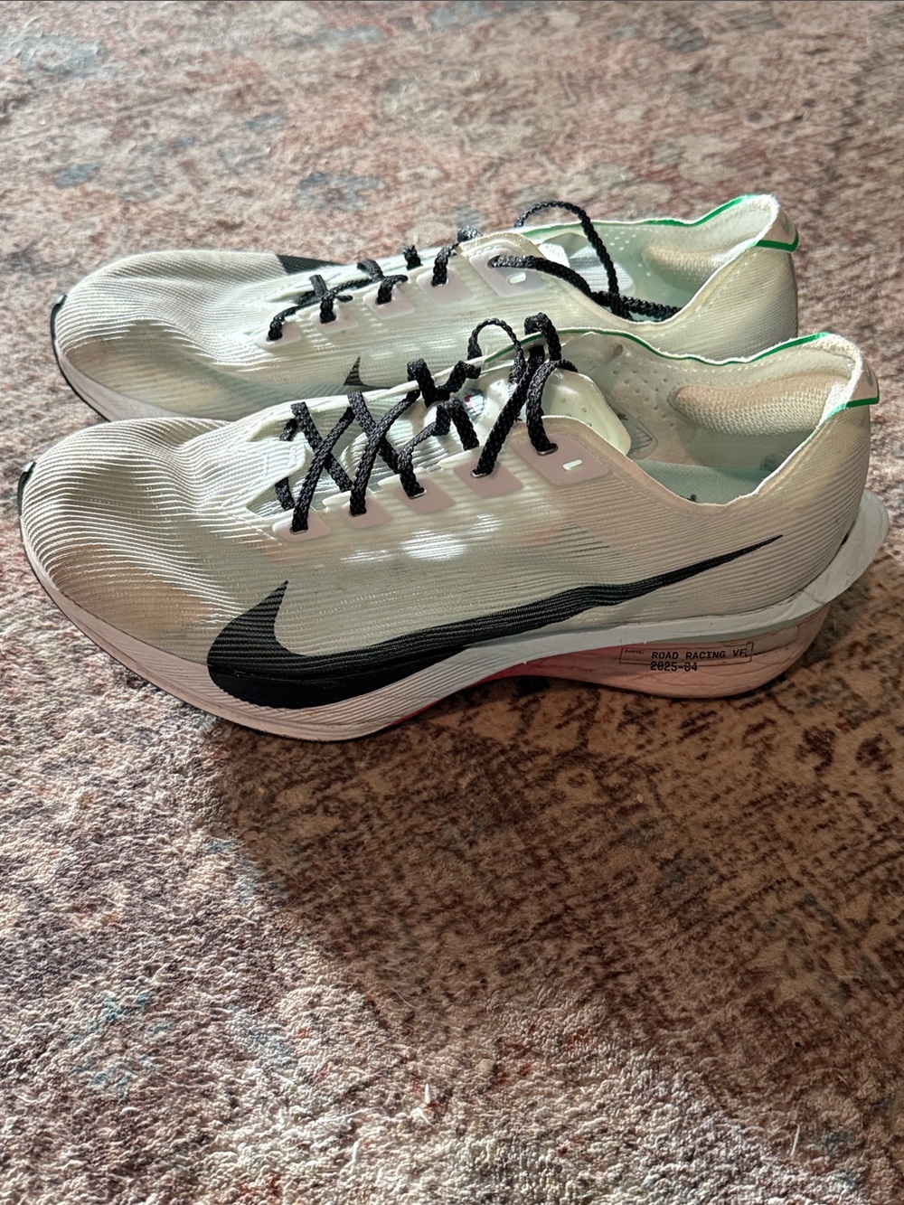 Nike womans White Racing Shoes VAPOR FLY 4